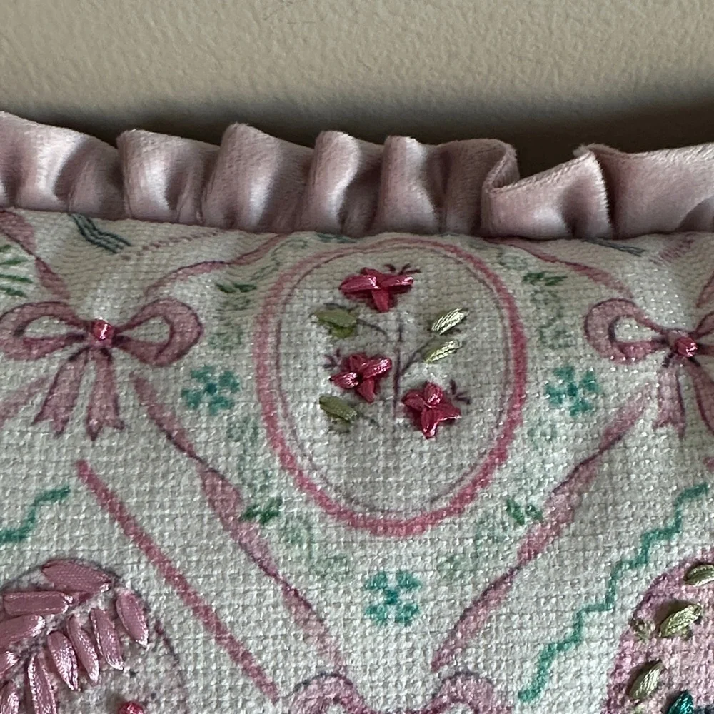 Shabby Chic Easter Egg 🥚 Pillow Pink Ribbon Bow Green Rose Ruffle Trim NEW!